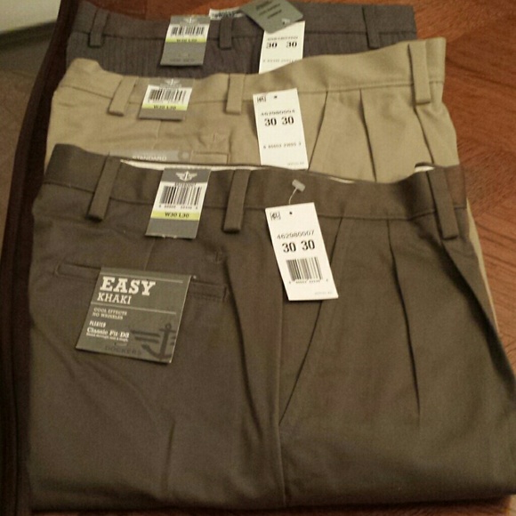 Dockers Men's slacks bundle of three - Picture 6 of 9